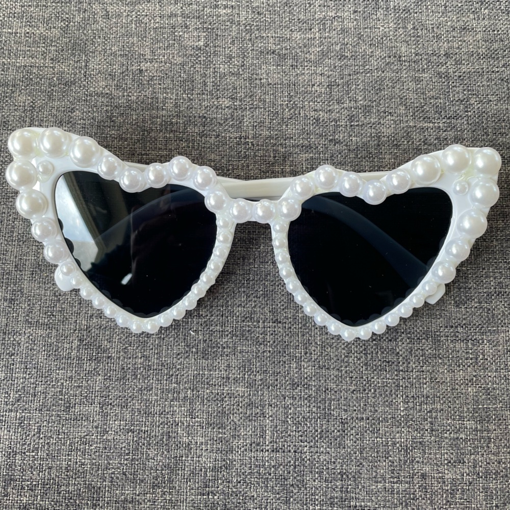 Pearl Adorned Cat Eye Sunglasses Bridal Wedding Vintage Vibes